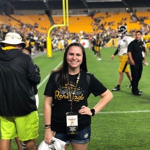 Meet your Posher, Elizabeth